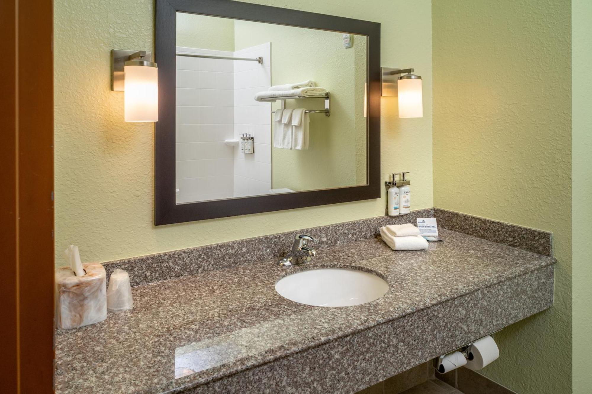 Holiday Inn Express & Suites Lebanon By Ihg Luaran gambar