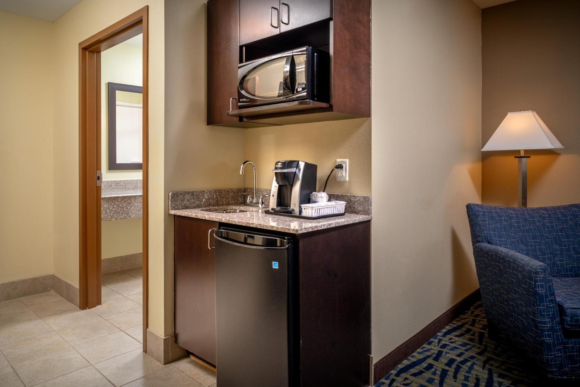 Holiday Inn Express & Suites Lebanon By Ihg Luaran gambar