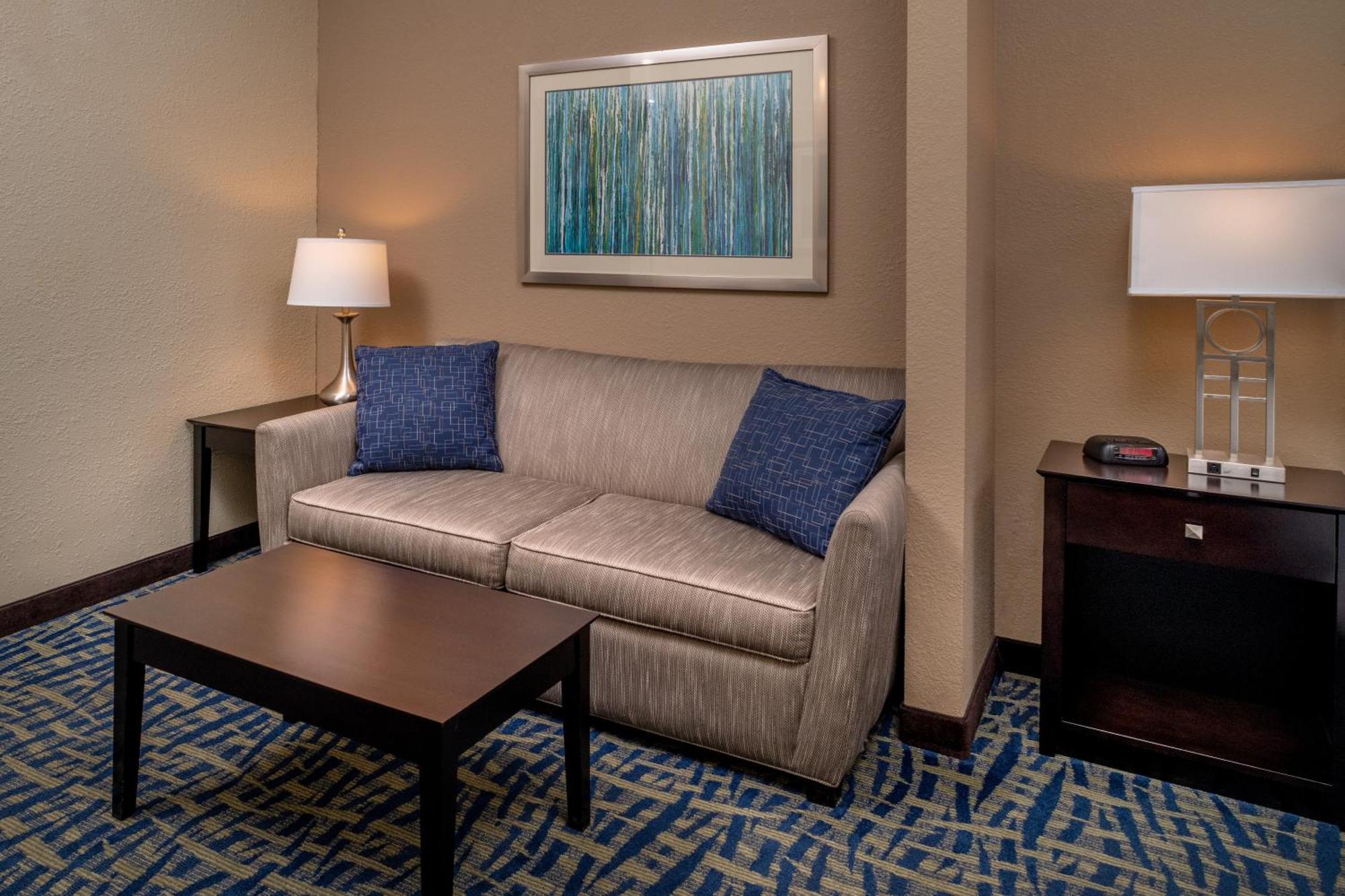 Holiday Inn Express & Suites Lebanon By Ihg Luaran gambar