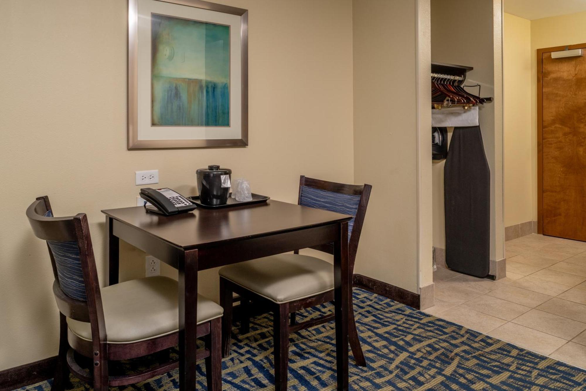 Holiday Inn Express & Suites Lebanon By Ihg Luaran gambar