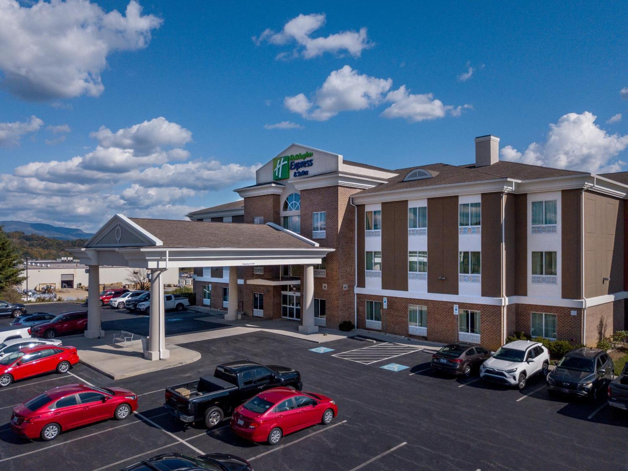 Holiday Inn Express & Suites Lebanon By Ihg Luaran gambar