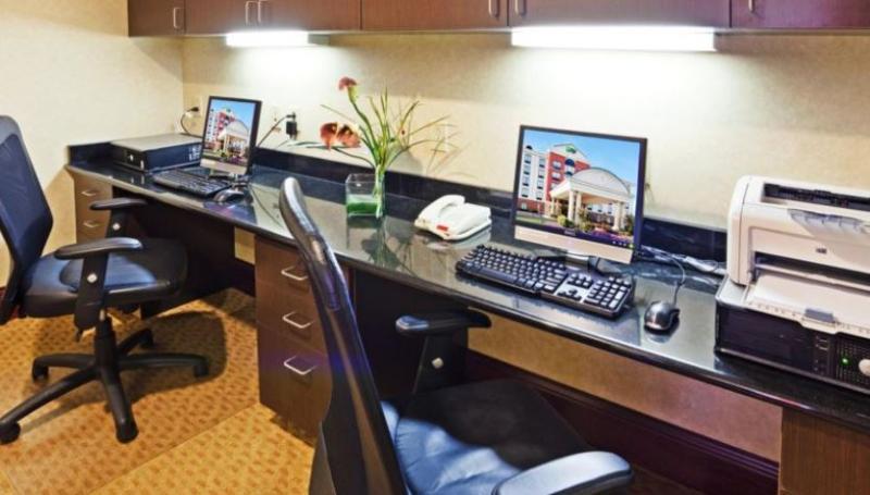 Holiday Inn Express & Suites Lebanon By Ihg Luaran gambar