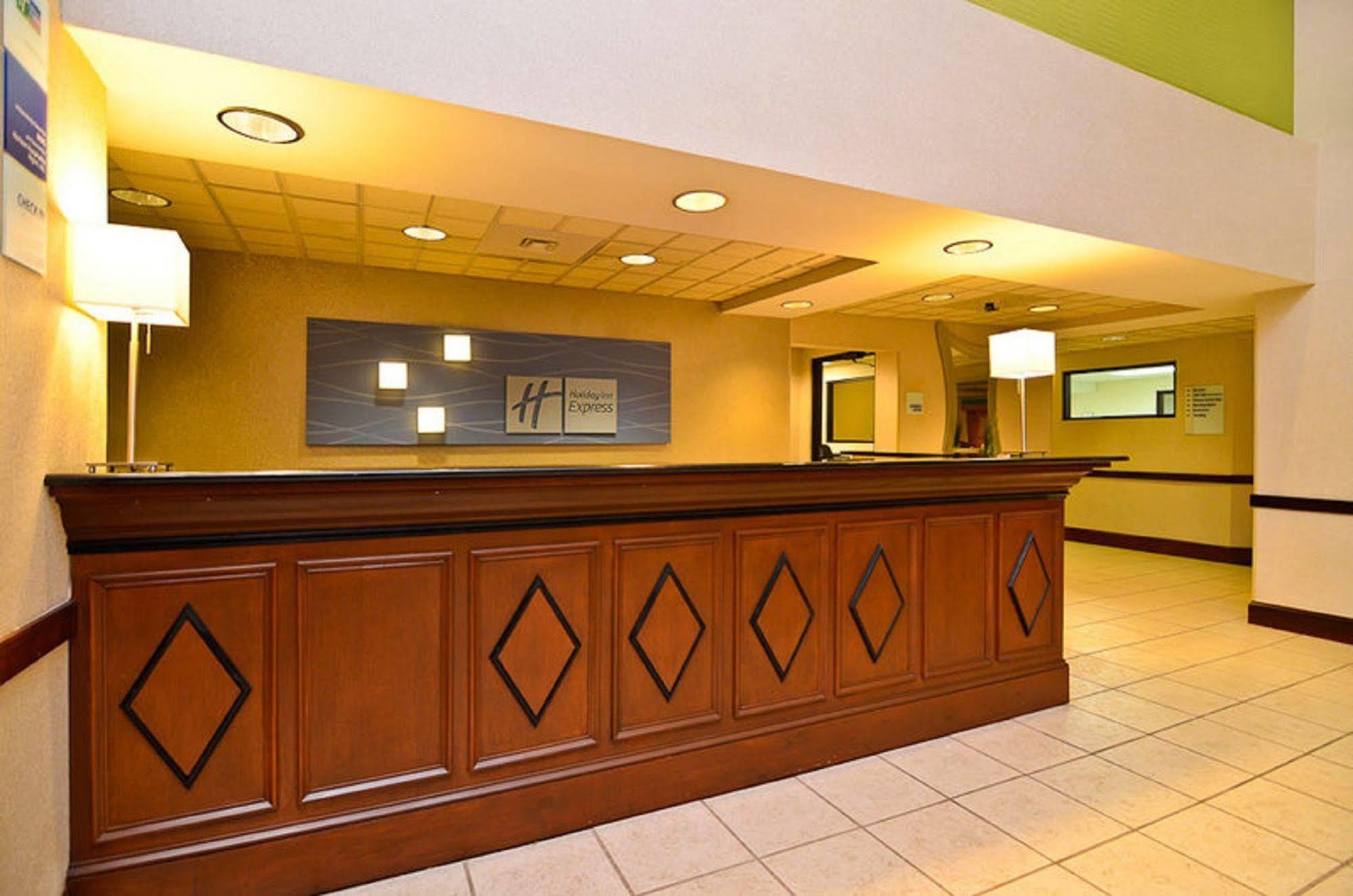 Holiday Inn Express & Suites Lebanon By Ihg Luaran gambar